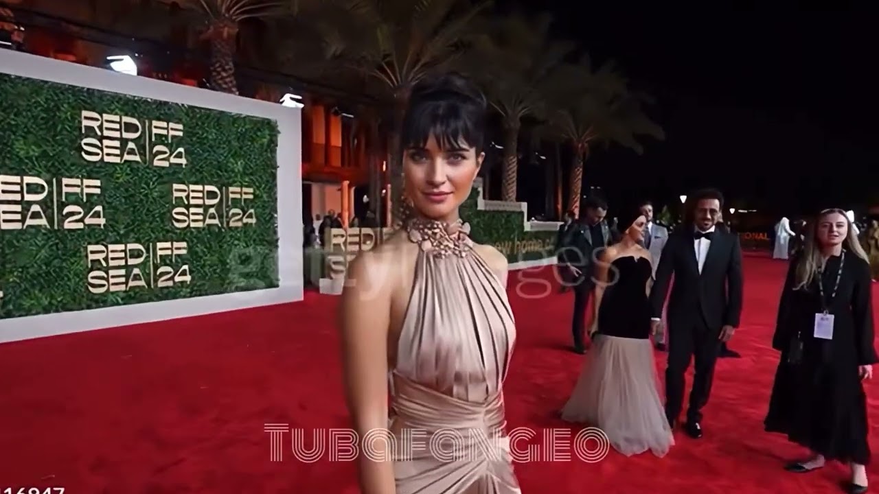 Tuba Buyukustun | Red Sea IFF 2024 Opening Ceremony 🌹 #tubab&uuml;y&uuml;k&uuml;st&uuml;n