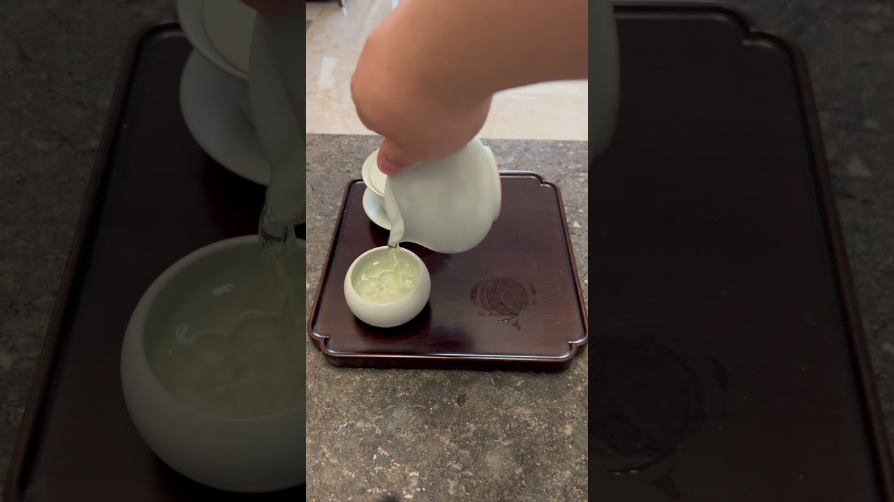 Pear Aroma Unfolds: The Brewing Journey of Snow Pear Oolong Tea #teatime #relaxing #piano