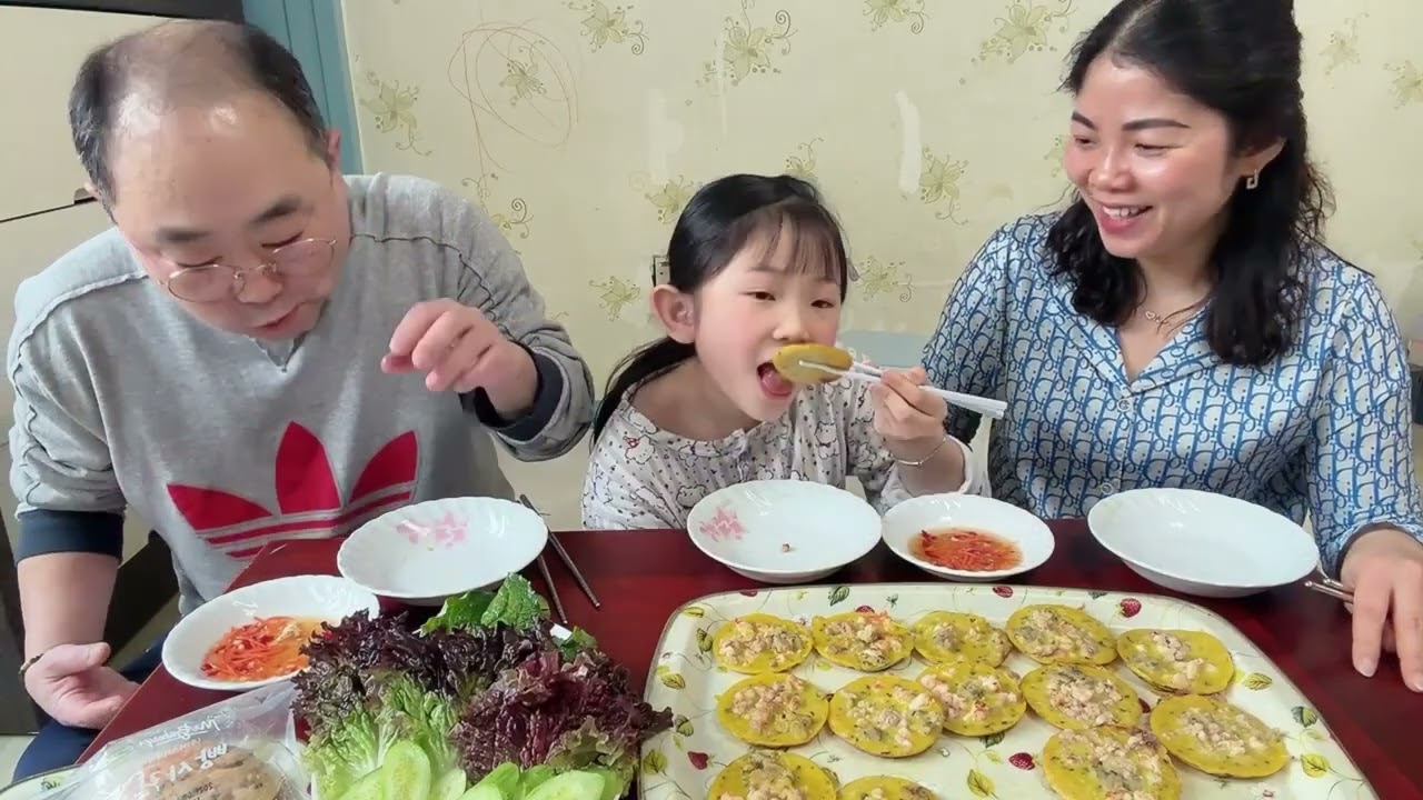 (209) lần đầu làm bánh khọt .bất ngờ chồng hàn ngon không tưởng luôn .!👍