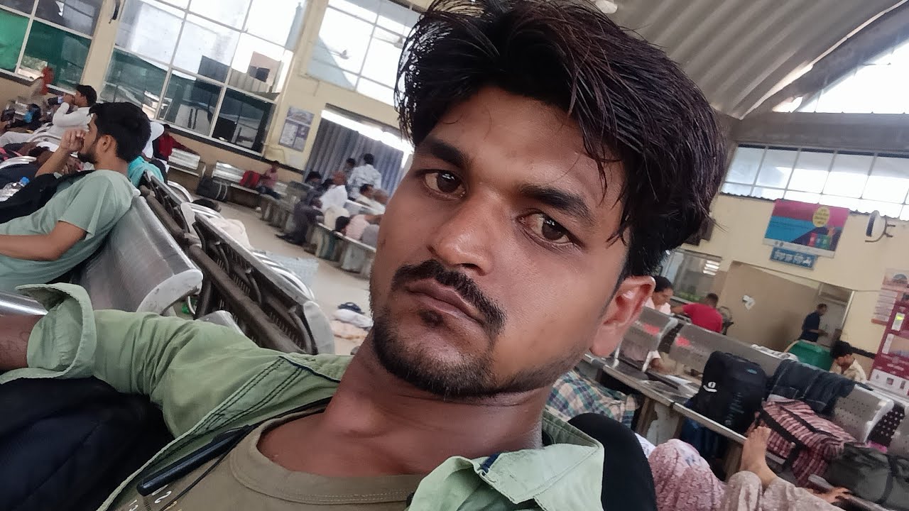 जब दिल दुखता है.तब जुबान अपने आप बंद हो जाती है 💯🔥🔥🔥🔥✅✅