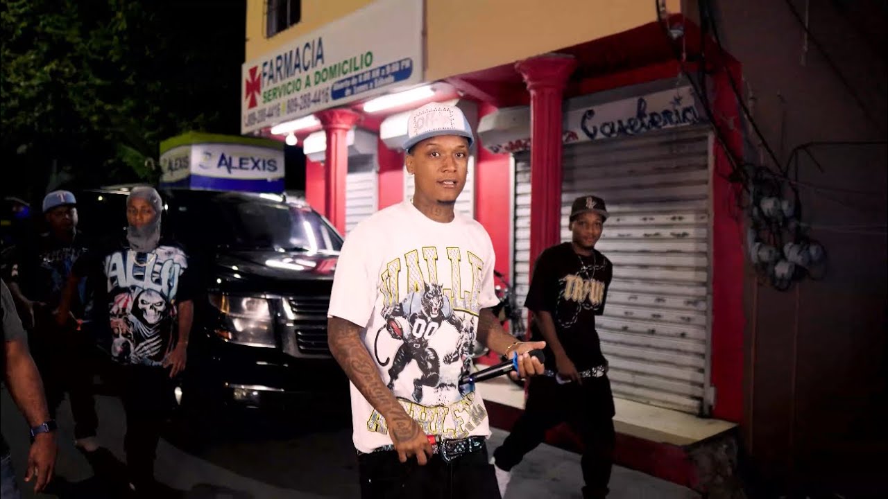 DARLYN NAY - DEJALA BAILAR - TROLA @Abriendoahi 