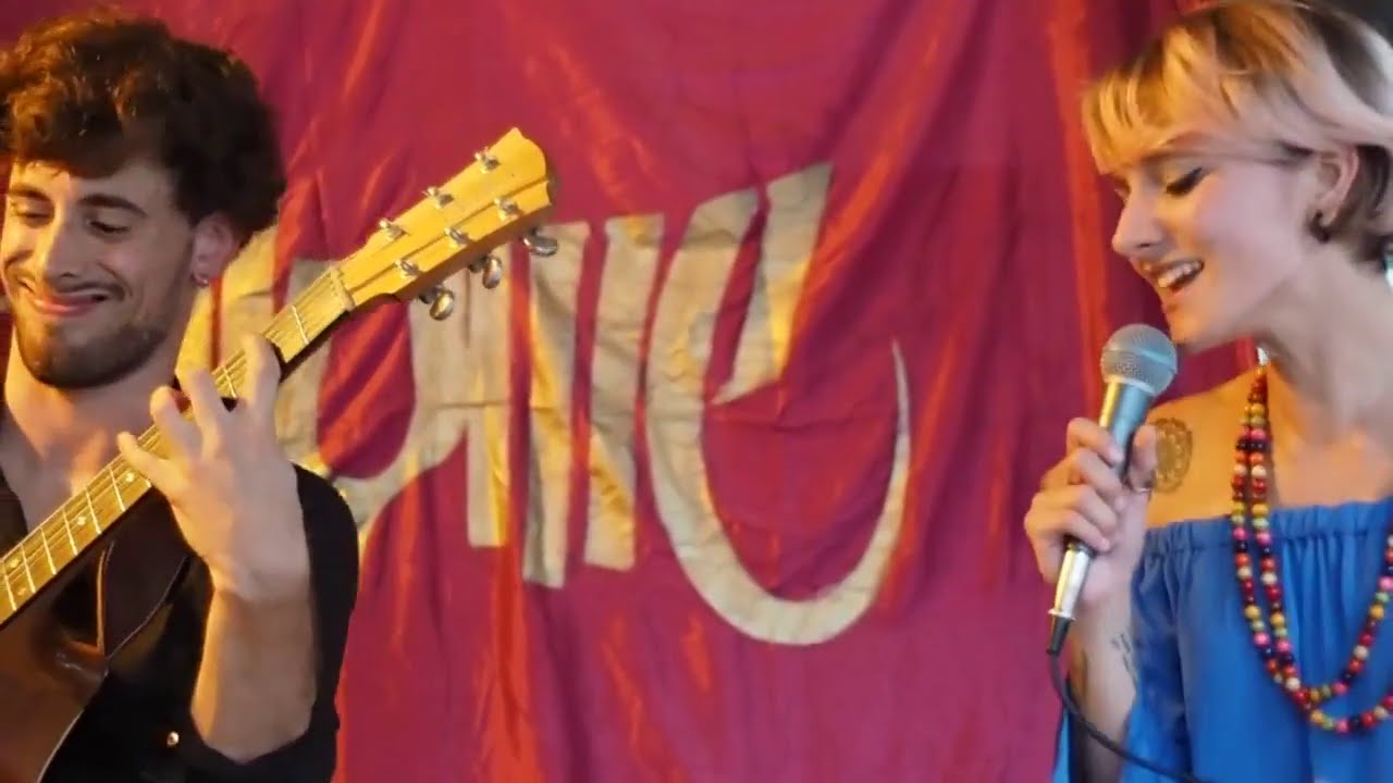 Barlume: Veronica De Simone & Lorenzo Cavazzini (2015)