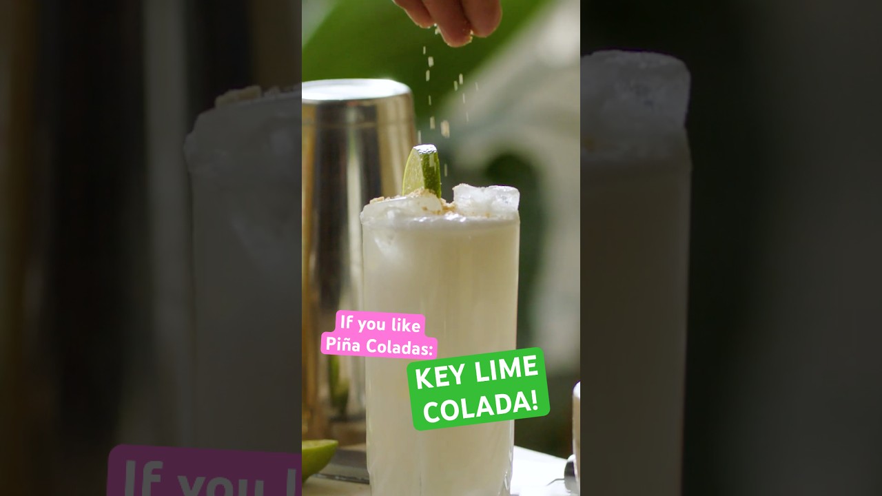 How to make a Key Lime Colada – a lime vodka twist on a Piña Colada! #piñacolada  #cocktail #absolut
