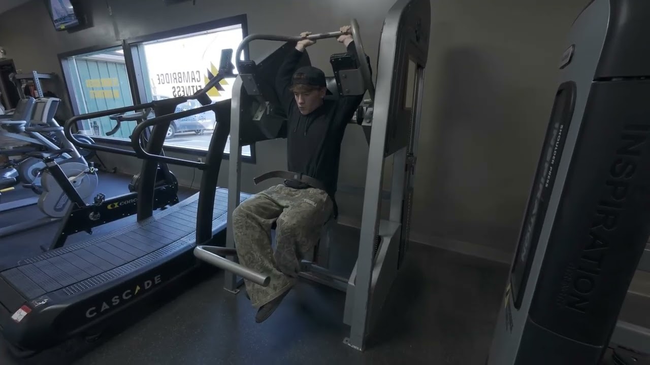 Machine Pullover