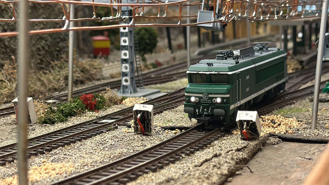 La CC 6543 verte Maurienne Jouef vue en rodage sur le réseau Romana à Montady novembre 2024