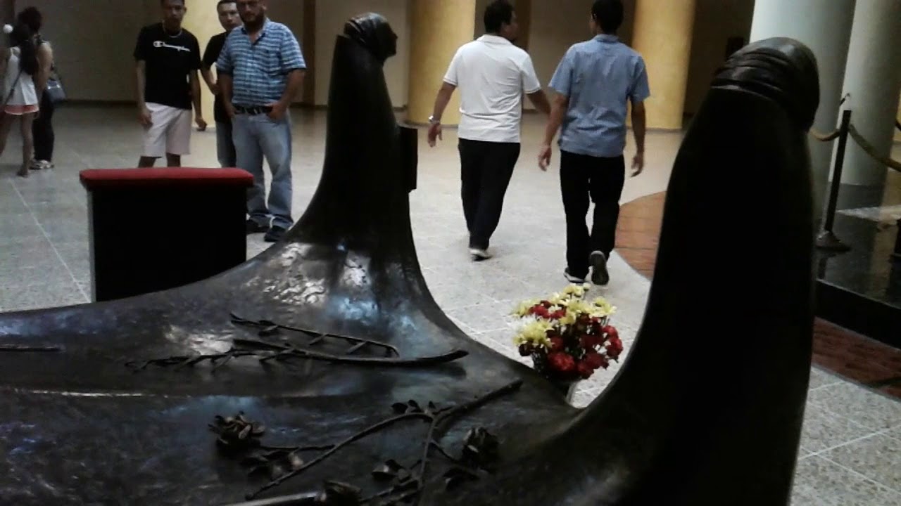 Cripta de Monseñor Romero y significado de su Mausoleo