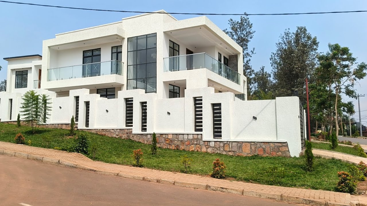 WOOOOW!! ETAGE NZIZA IHENDUTSE IKORA KURI KABURIMBO 2 IGURISHWA KICUKIRO NIBOYE . 0786779769