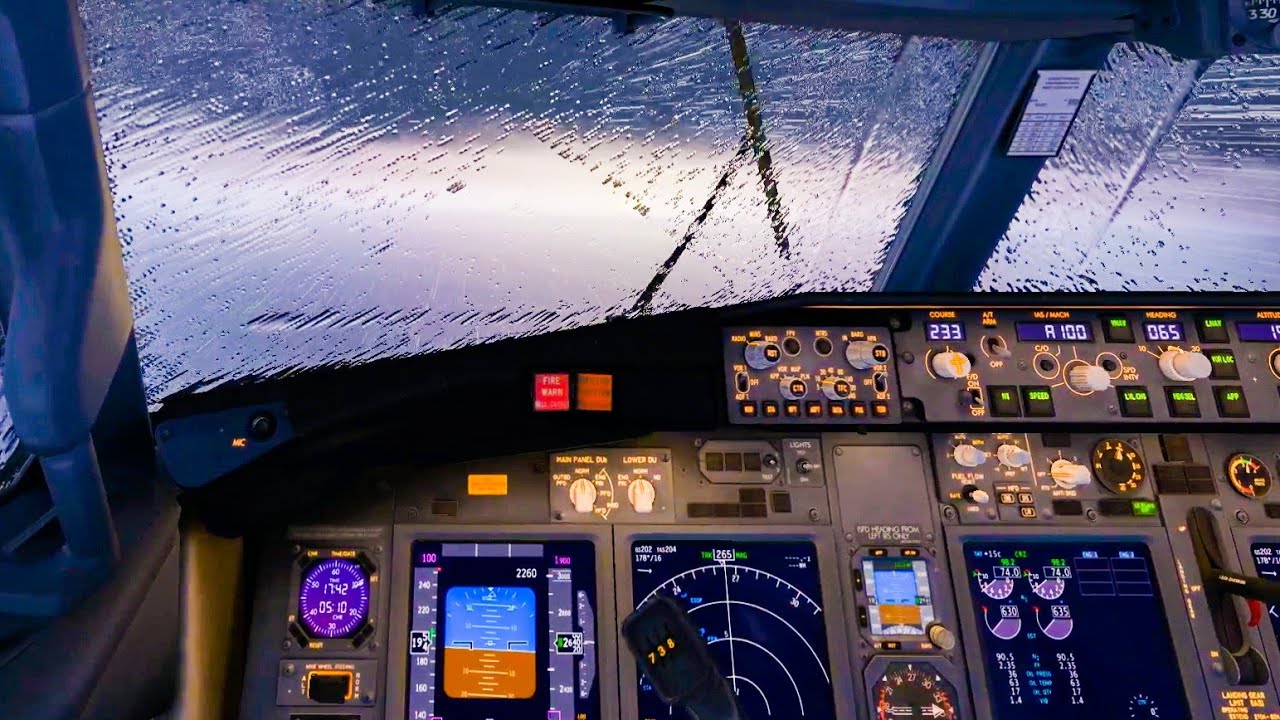 (XP11) Zibo's damn rain effects!! HORROR Storm landing