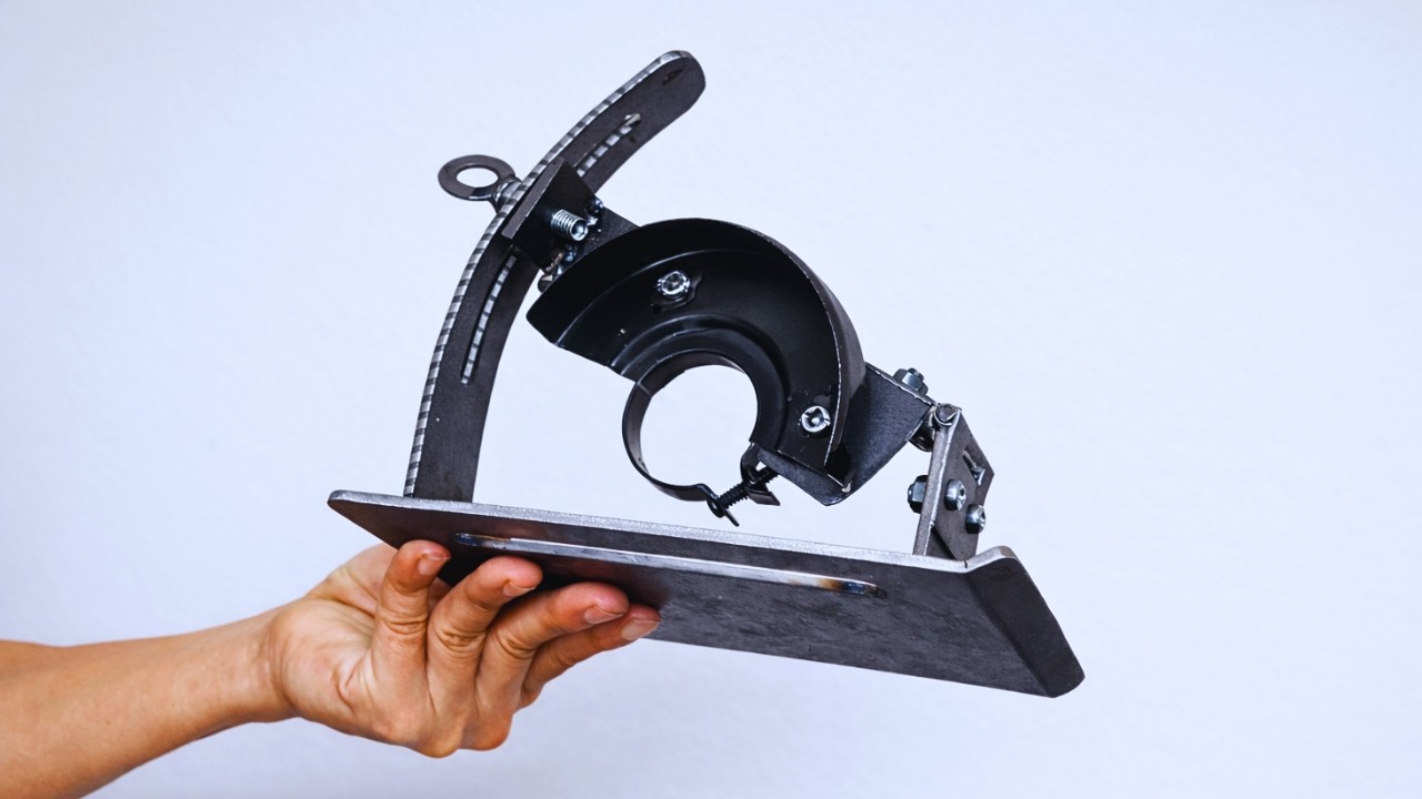 Turn Your Angle Grinder Into A Circular Saw – Brilliant DIY Tool Idea