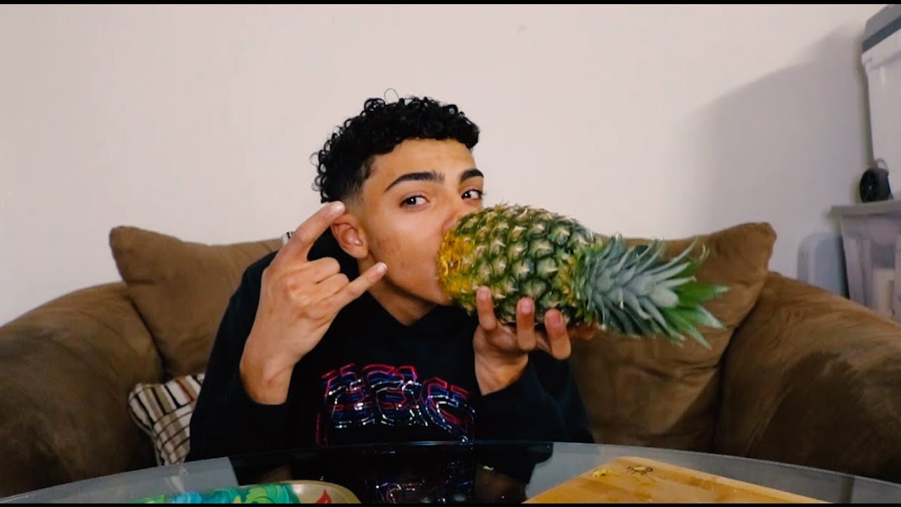 SMOKING OUT OF A PINEAPPLE