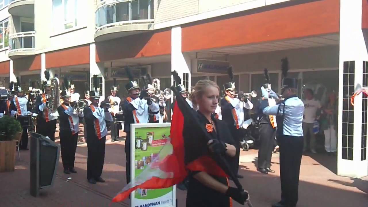 Showkorps Wilhelmus Rolling in the Deep