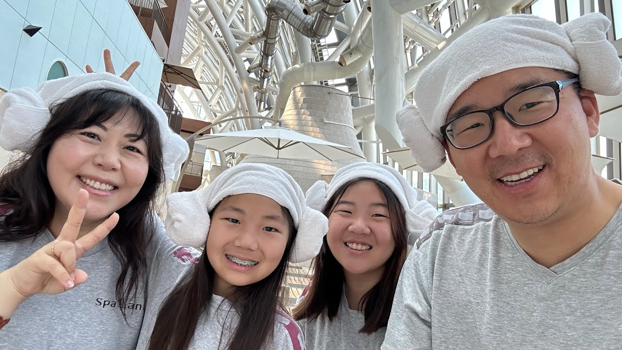 E428: Spa Land, Sky Capsule, X the Sky, and Haeundae Beach in Busan, Korea (DAY 9)