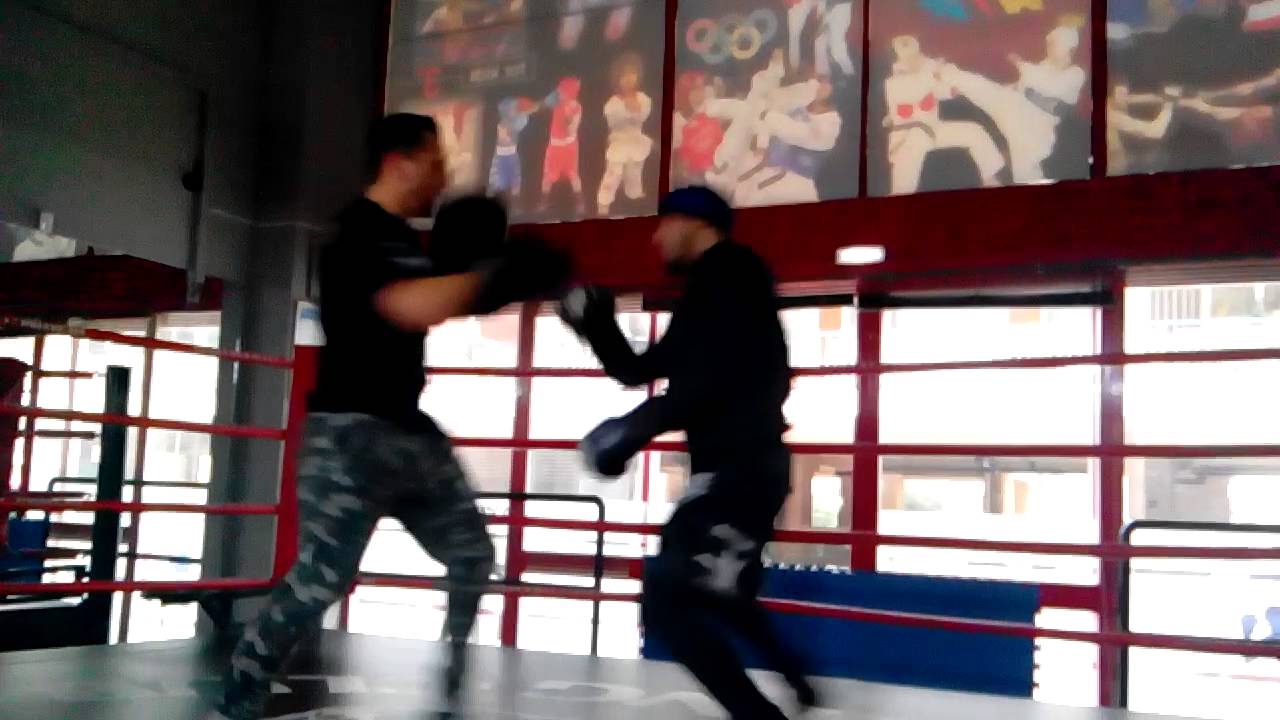 Προπόνηση πυγμαχίας Fight club kakarelis