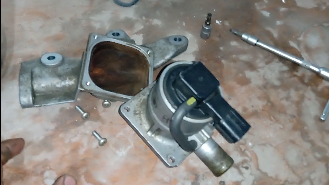 P2440 Secondary Air Injection System a Switching Valve Stuck Open Bank 1 p2442 bank 2