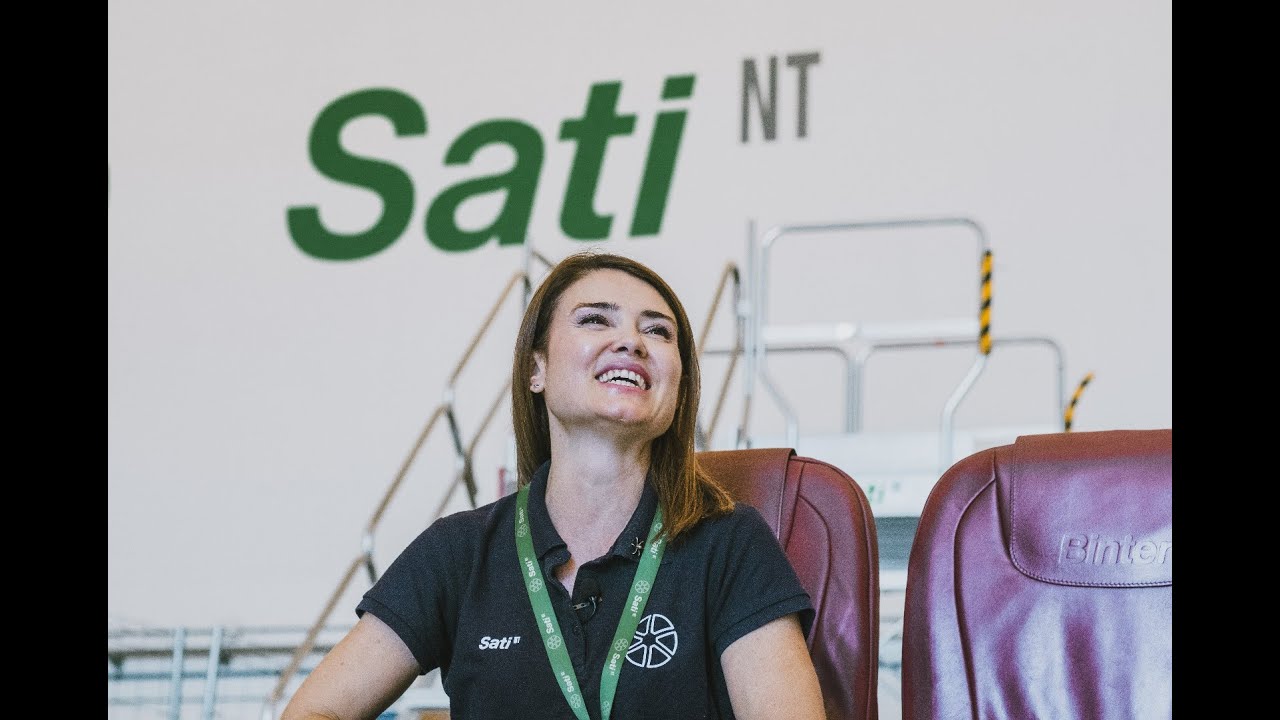 Binter Inside | Angélica Afonso, técnica de mantenimiento de aeronaves Embraer 195 E2 y ATR
