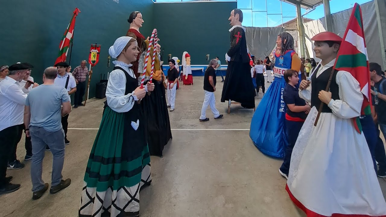 Polonesa en la GIGANTADA de Etxano (Amorebieta) | 13 de noviembre de 2022