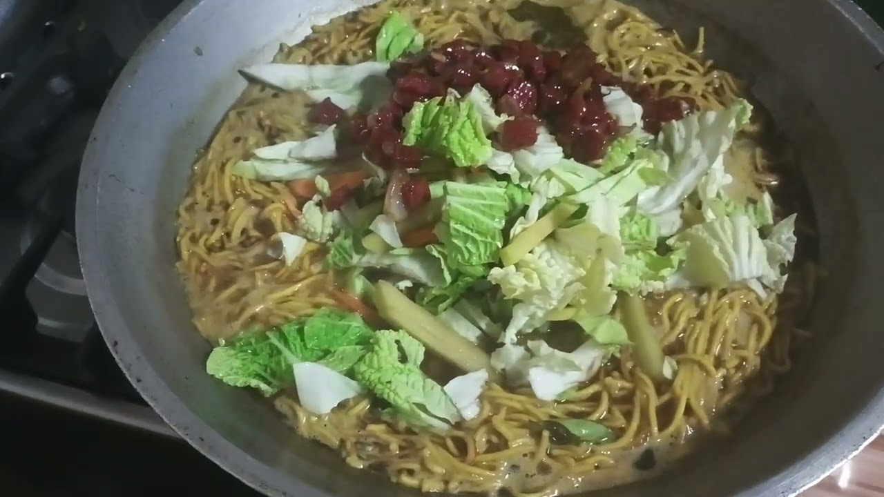 Nag luto ako ulit ng especial na pancit ng bicol 