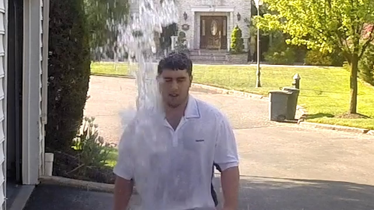 Water Bucket Prank - 100 Days of Pranking Day 26 - Funny Pranks - Best Pranks