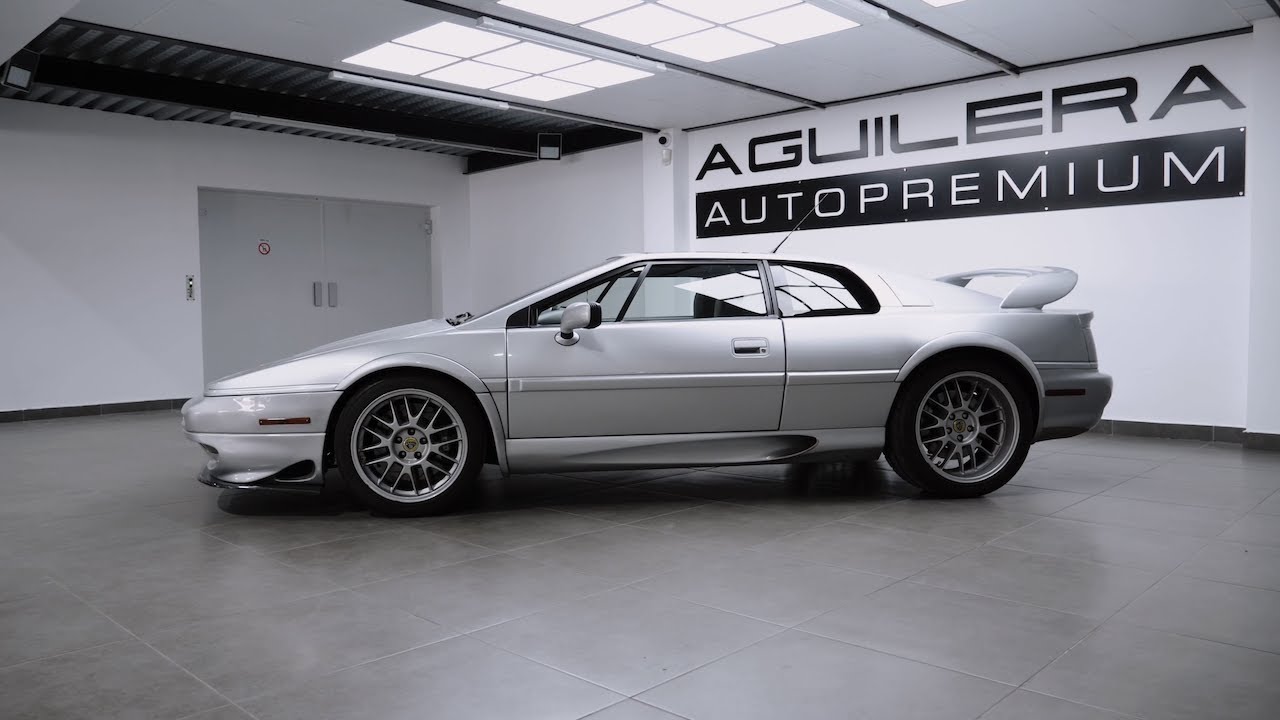 ¡ESTÁ NUEVO! Este LOTUS ESPRIT del 2000 es una PASADA