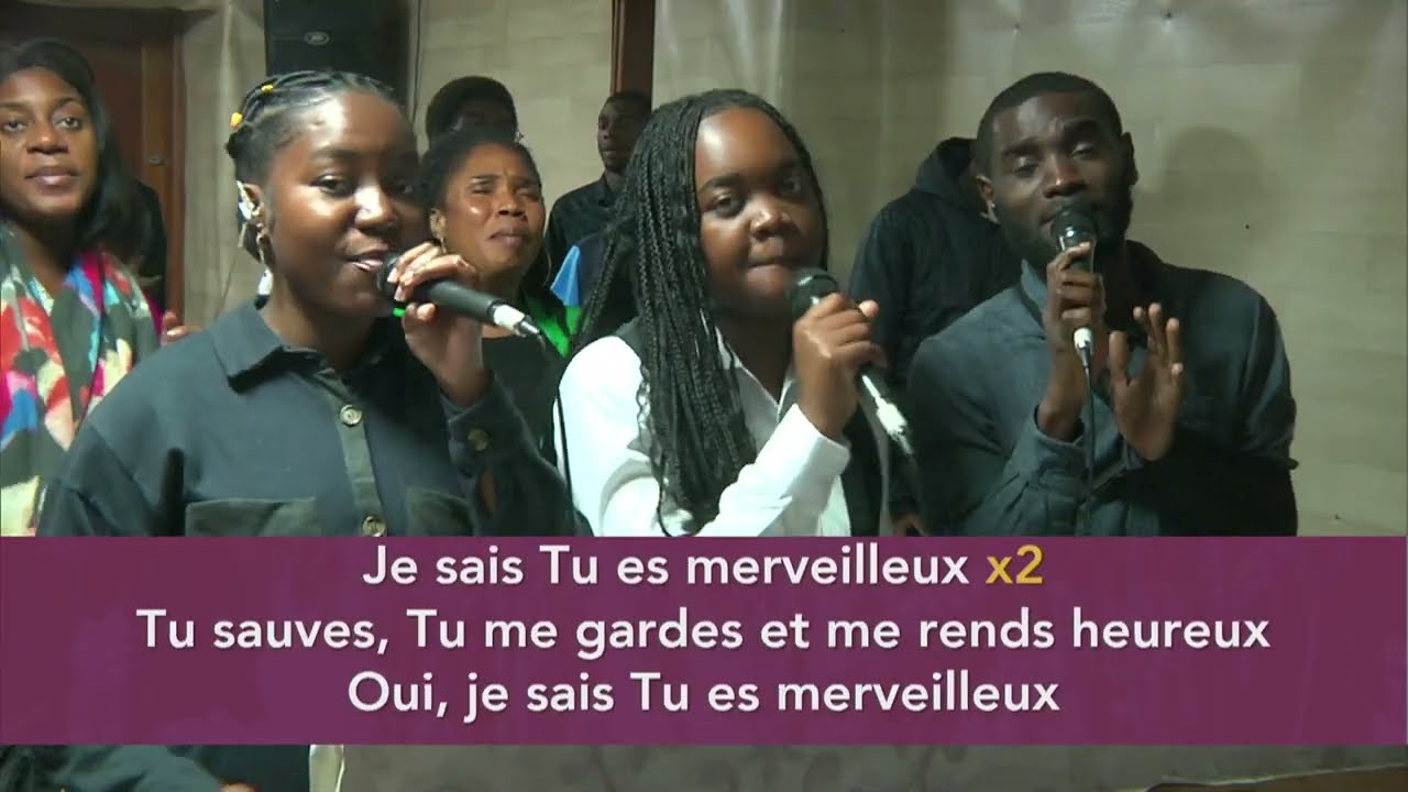 🎶 Voici le jour | Oui je vois la gloire de Jésus | Tout dit qu'il est merveilleux -  Aurelia Brou