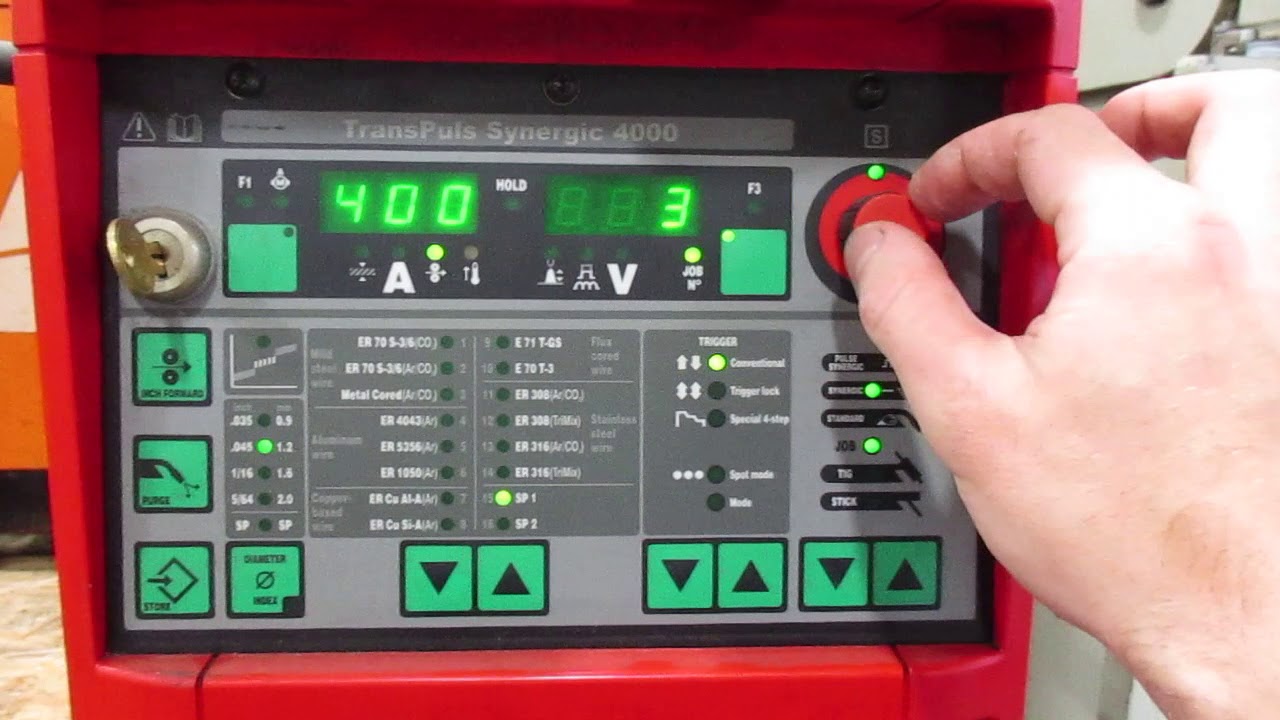 AM17960 Fronius TransPuls Synergic 4000 Welder