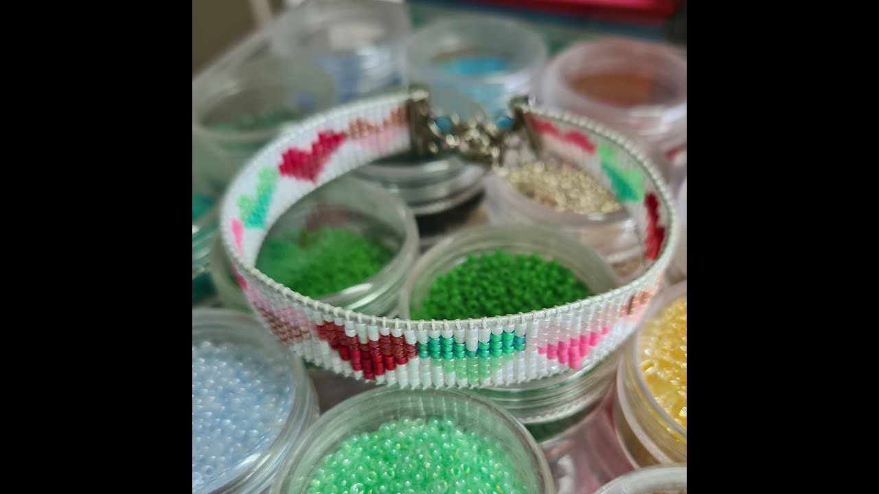 Weven met leer en miyukirocailles voor stevigheid armbandje