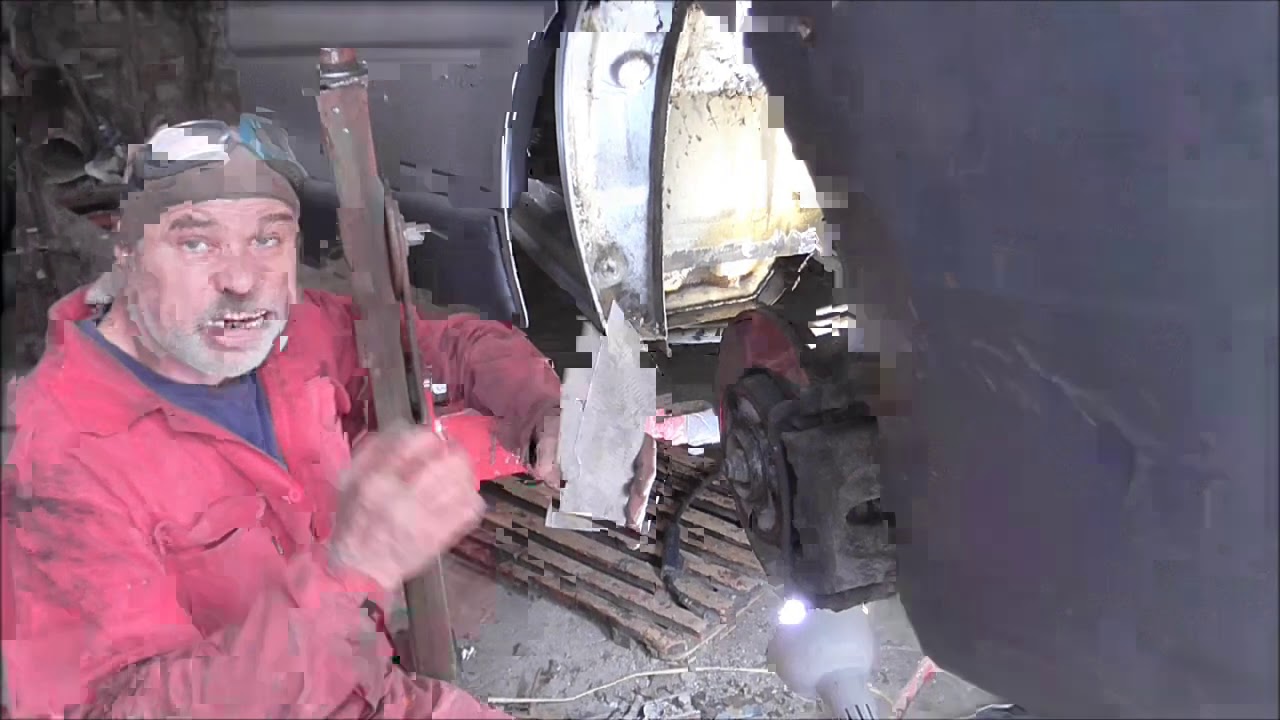 В мастерской Матвиенка. Немного подгнивший Opel Vivaro
