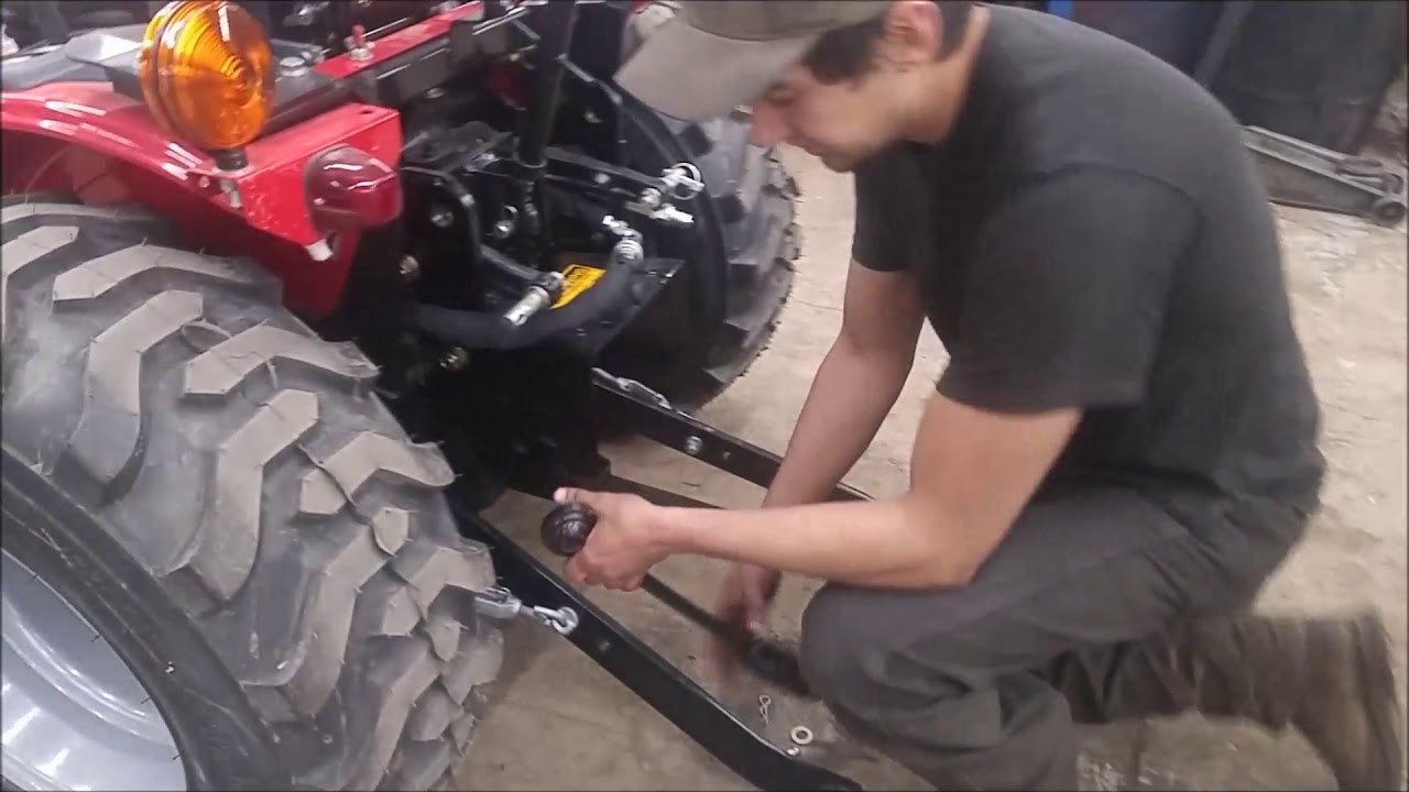 Экскаватор Mahindra Max 26 с трехточечной навеской
