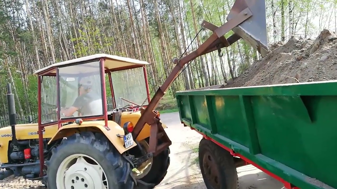 ursus c330 ładowanie ziemi