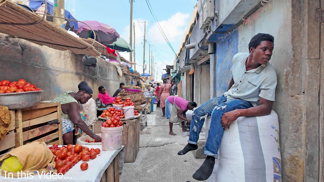 RAW FOOD MARKET SHOPPING IN GHANA KANESHIE, AFRICA