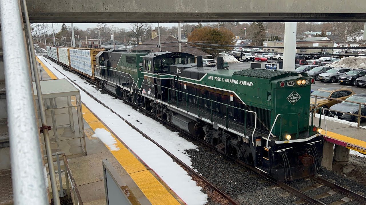 New York Atlantic Railway Extra RS90 at Greenlawn!