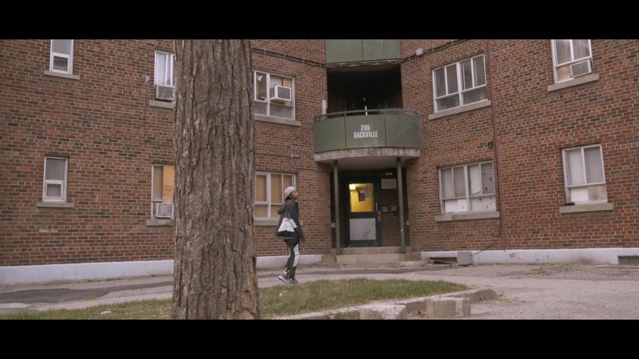 Young Smoke - Paparazzi (Music Video)