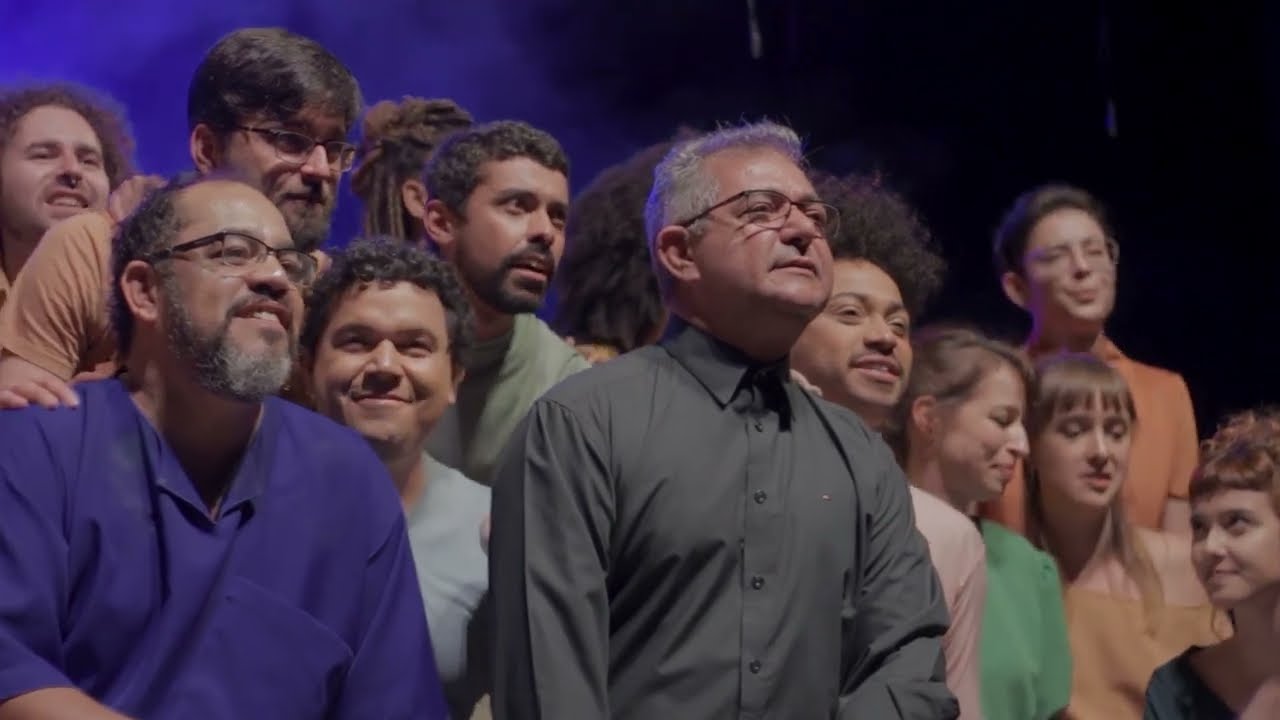 Fé cega, faca amolada + O que foi feito devera (de Vera) - Coro Cênico de Curitiba