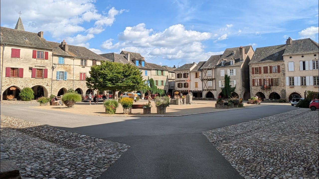 UN SOIR D'ÉTÉ À SAUVETERRE-DE-ROUERGUE (Aveyron)