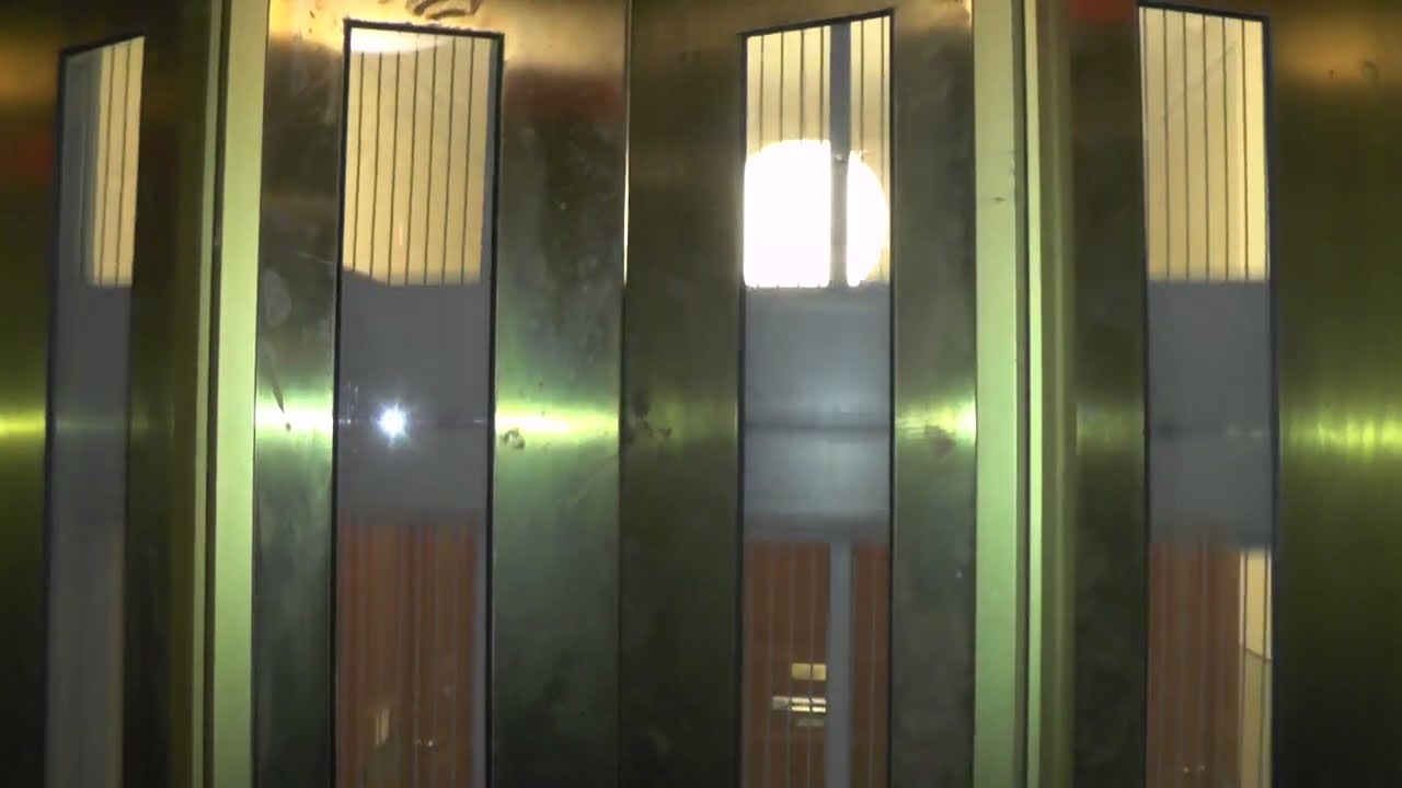 2007 Hissen AB Hydraulic Elevator Addon @ Roslagsgatan 35, Stockholm, Sweden!