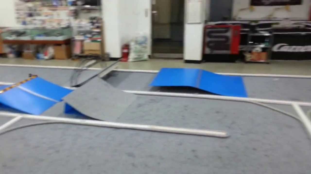 Downforce mini-z Buggy Race 131116
