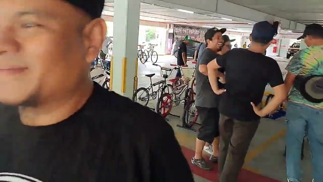 old school bmx show  ( mega gathering  bmx back to 80s malaysia 4 March 2023 )