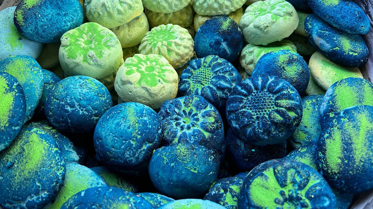 Blue & Green Mass Crush • Crunchy Powdery Reformed Gym Chalk • Satisfying Powderplay • Gymchalk ASMR