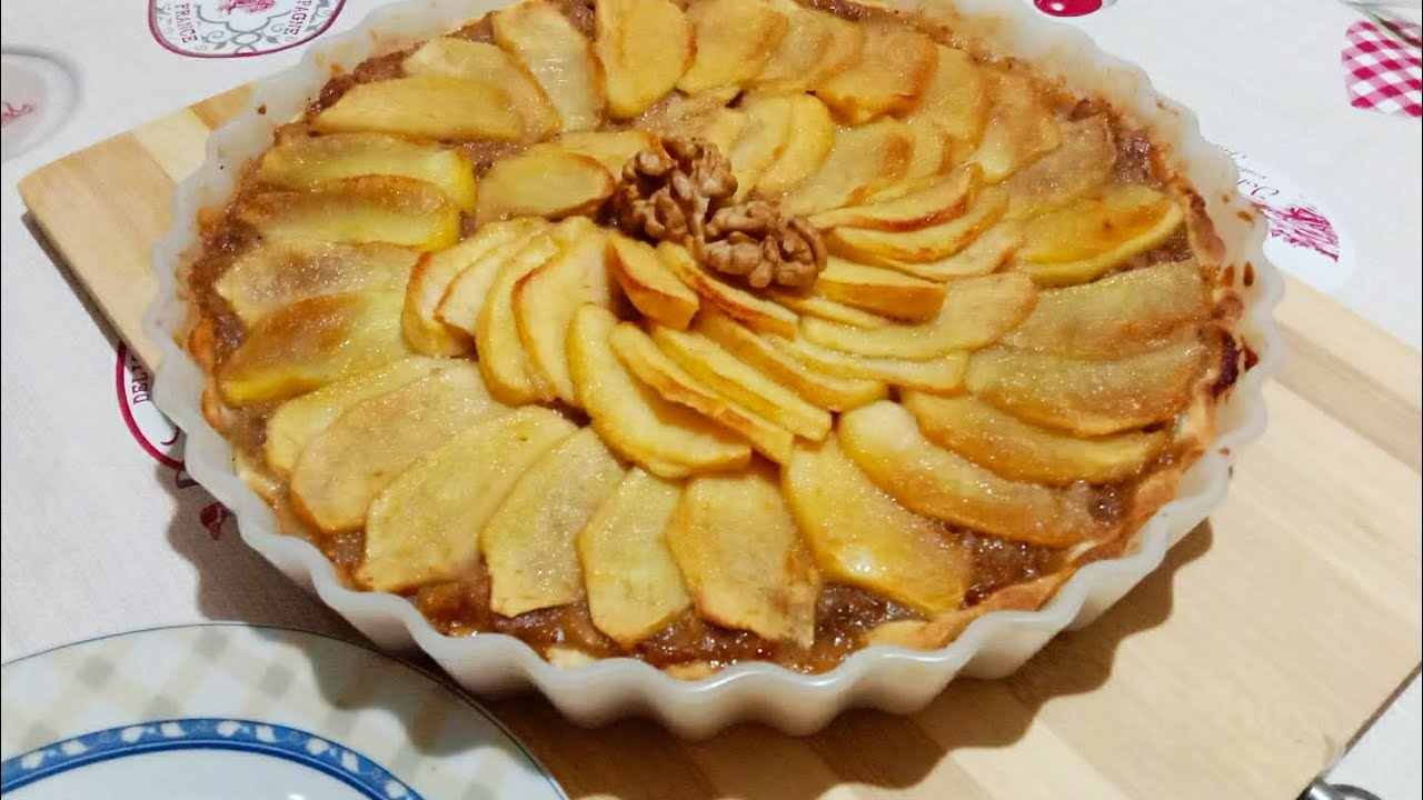 الذ تارت بالتفاح كتذوب ذوبانا في الفم بنينة و لذيذة بزاف و معلكة مغتخطاكش في طبلة العيد👌😋😉