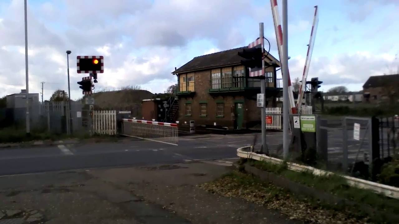 Brandon Station LC 158770 and 158812 (13/11/2015)