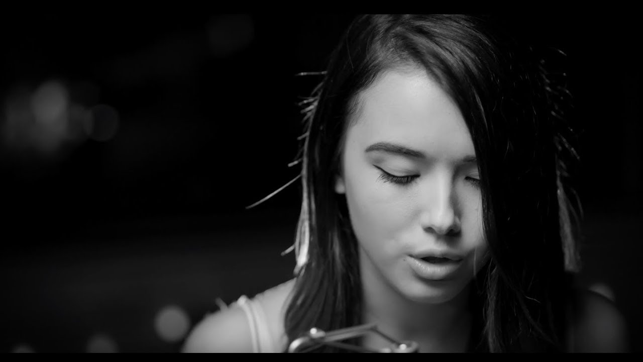 Chlo&eacute; Stafler - Parfois (Vid&eacute;o Officielle)