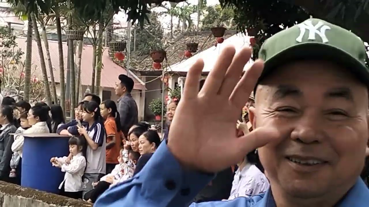Tiệc hội làng thôn lạc Trung 