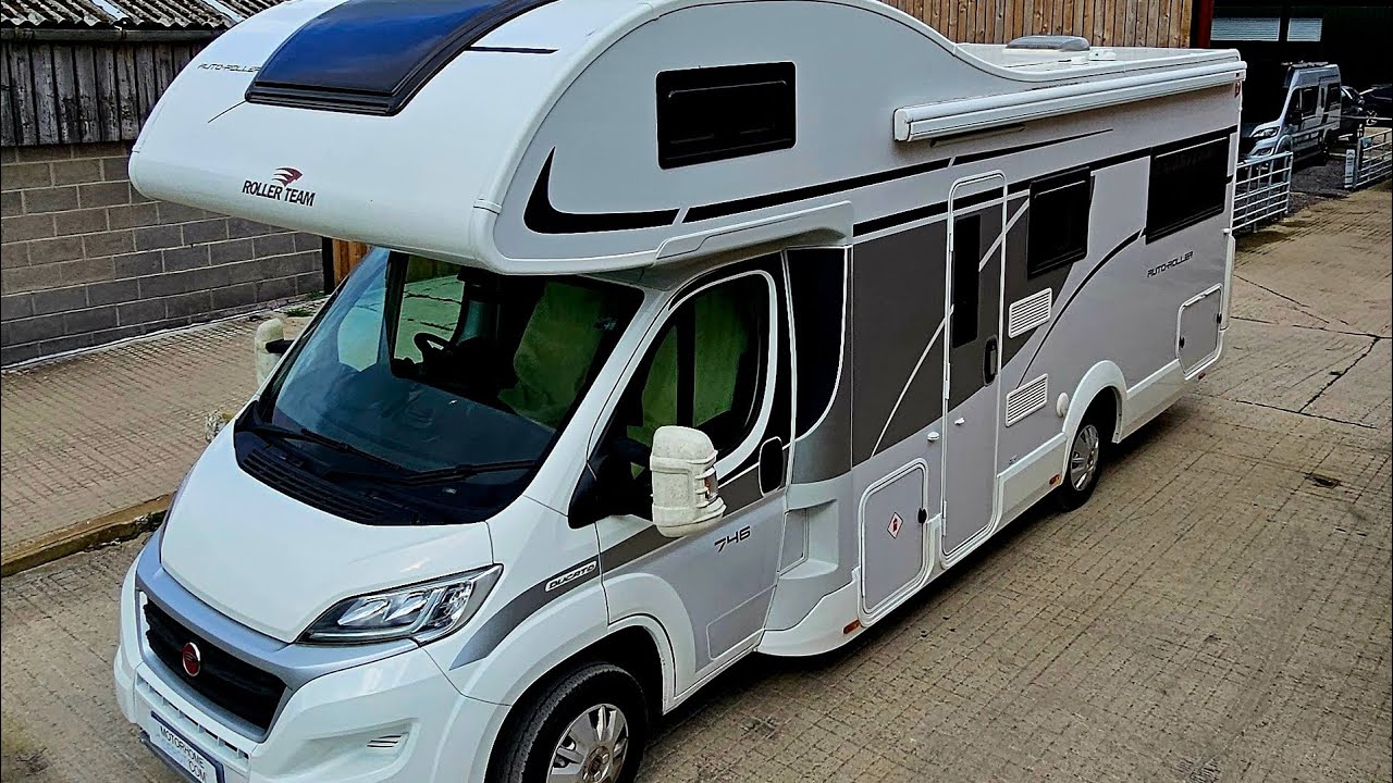 For Sale RollerTeam AutoRoller 746 2021 12k 7.46m 3650kgs end lounge 6 berth/belts