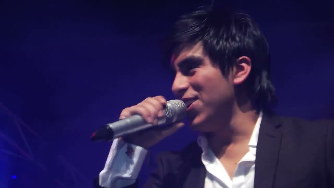 Noche de Brujas - Oyeme  [En vivo Teatro Teleton 2011]