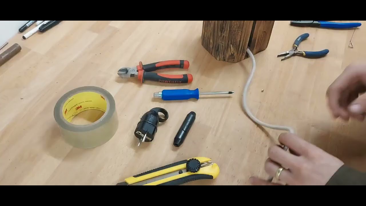 How to make a lamp from old wooden beam?