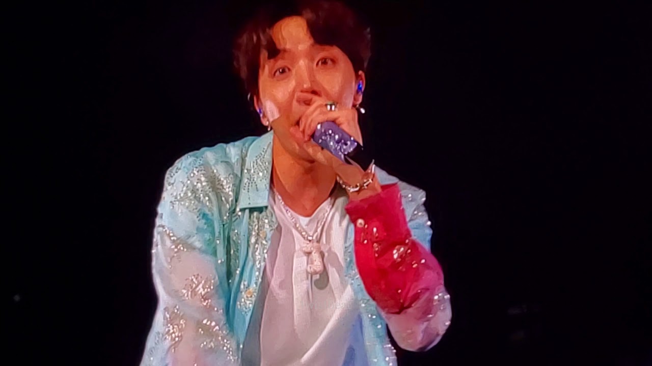 BTS - Medley (Dope, Baepsae & Fire) - Speak Yourself Live at Rose Bowl 20190505