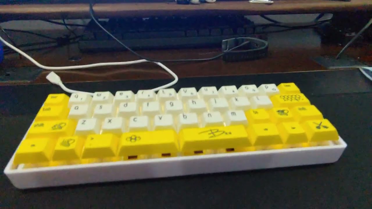 TU40 Keyboard (gateron yellow milky pro )
