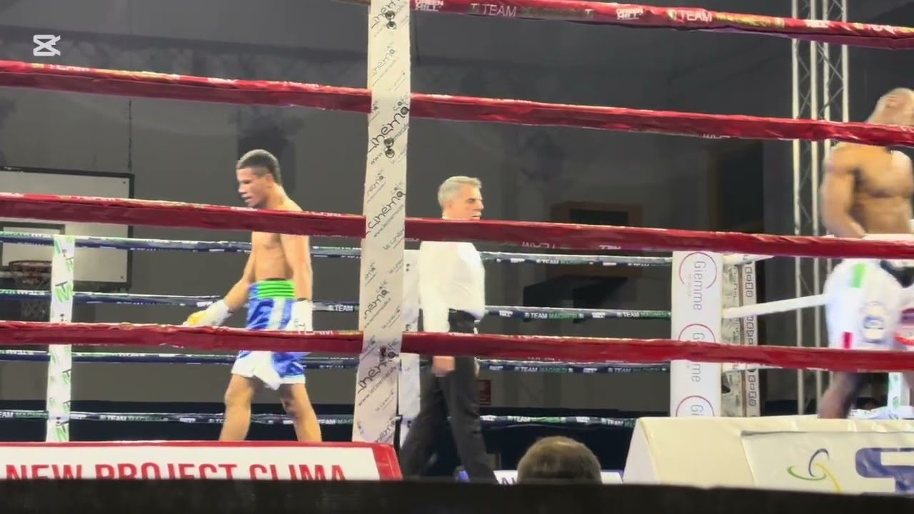 Charlemagne Metonyekpon VS Andres Perez#boxing #italia 