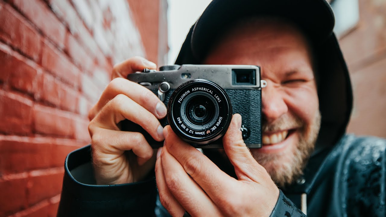FUJIFILM X-Pro 3 REVIEW - Film Look Straight In Camera?