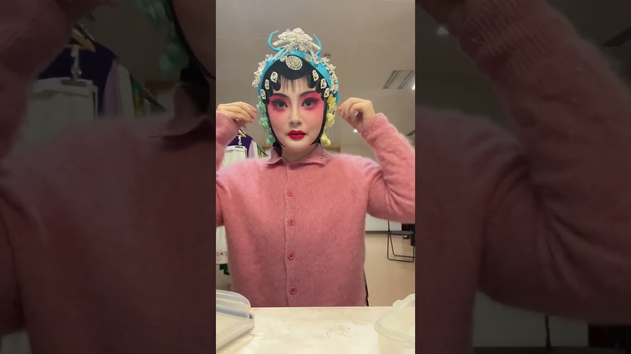 A vlog of a traditional Chinese opera actor on a business trip #Opera#Business